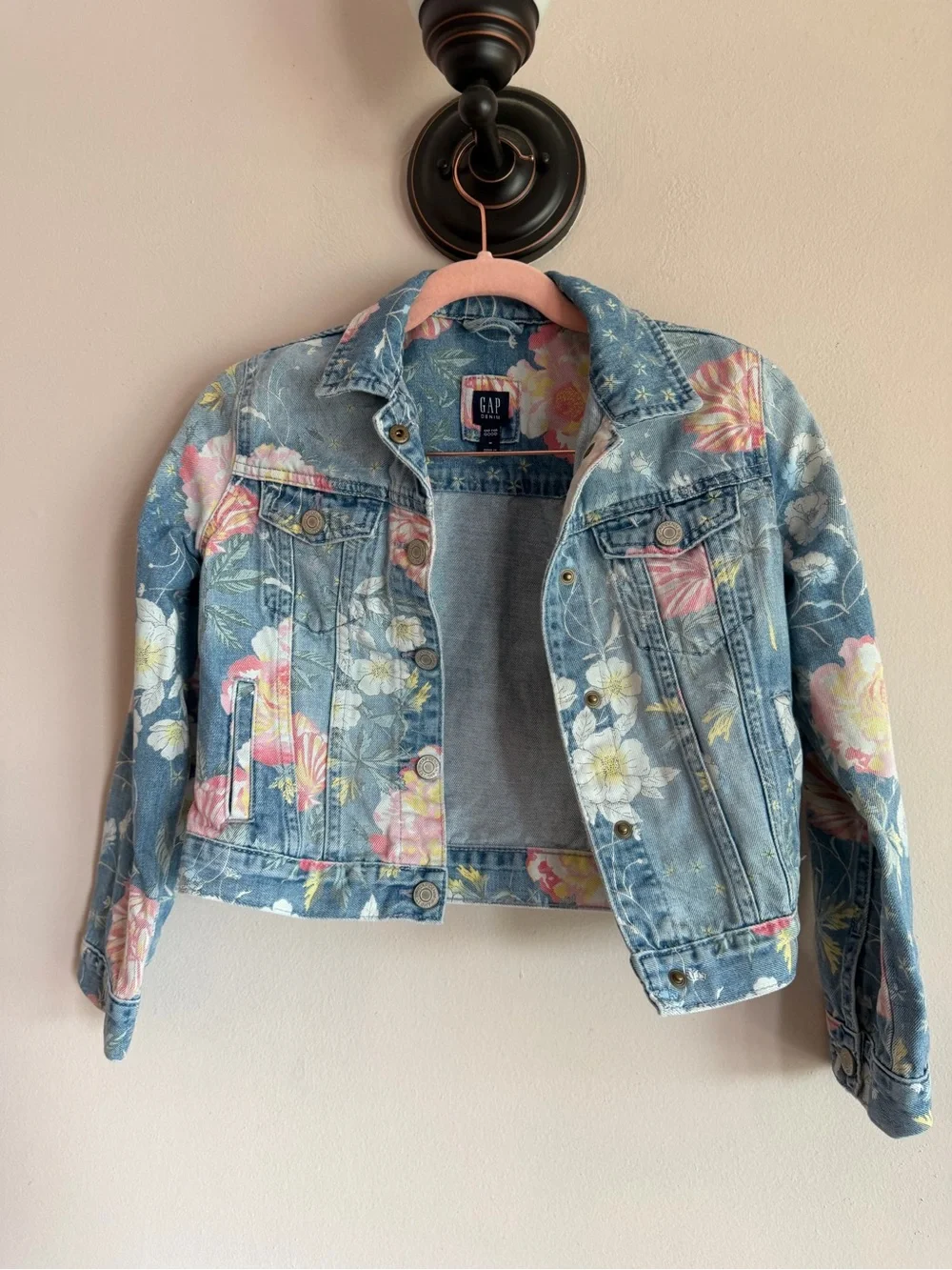 GAP Denim Floral Print Jean Jacket Trucker Light Wash Cotton Medium M girls